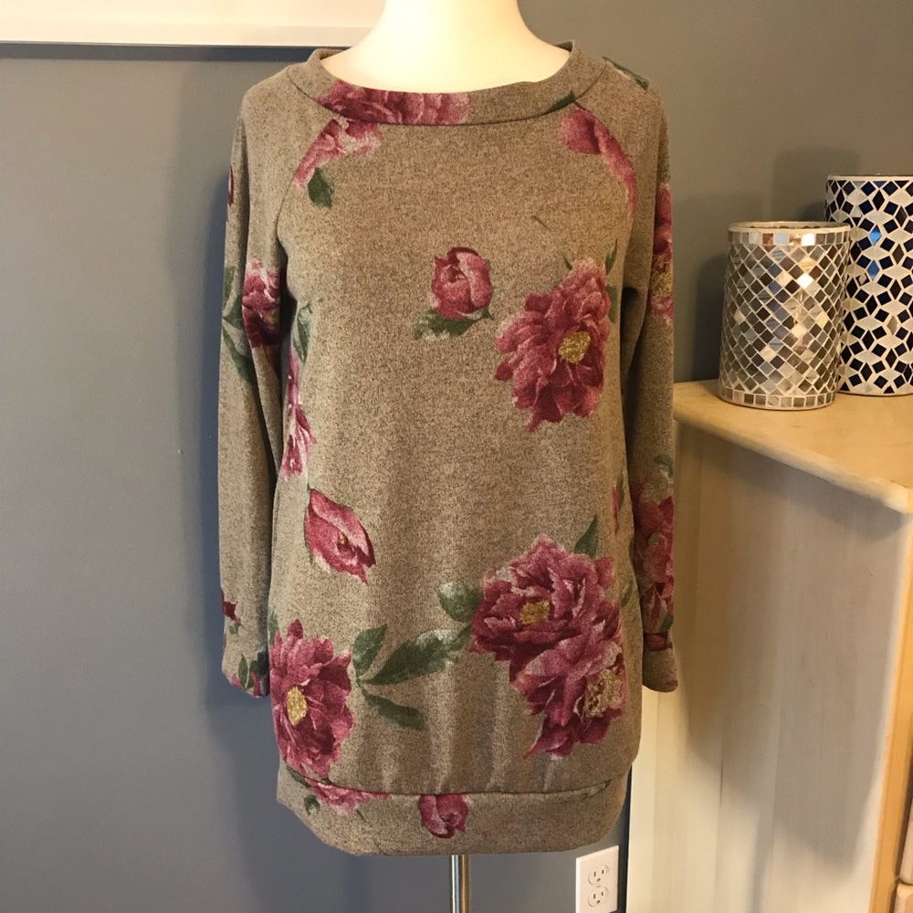 Boatneck tunic sweater/sweatshirt